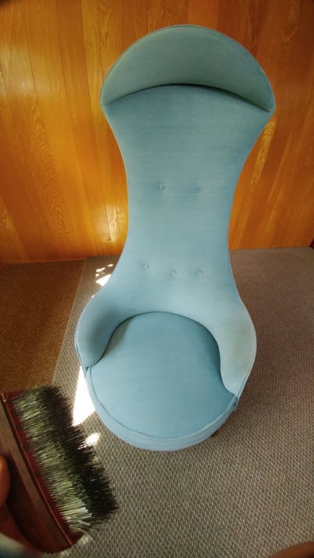 20170512_153223 velvet chair (3).jpg